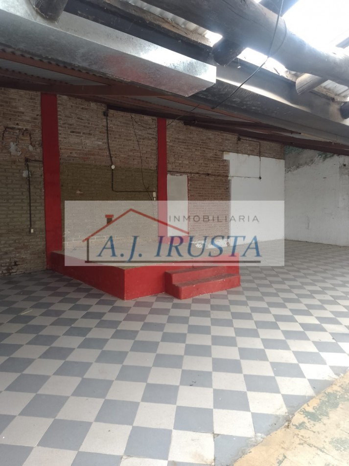 GALPON + 3 DEPARTAMENTOS 