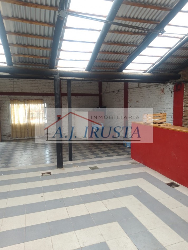 GALPON + 3 DEPARTAMENTOS 