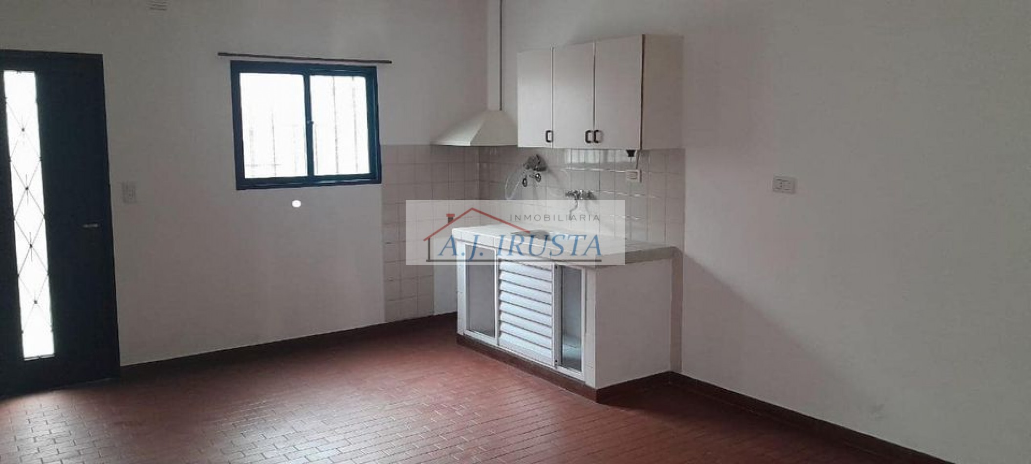 CASA 2 DORMITORIOS