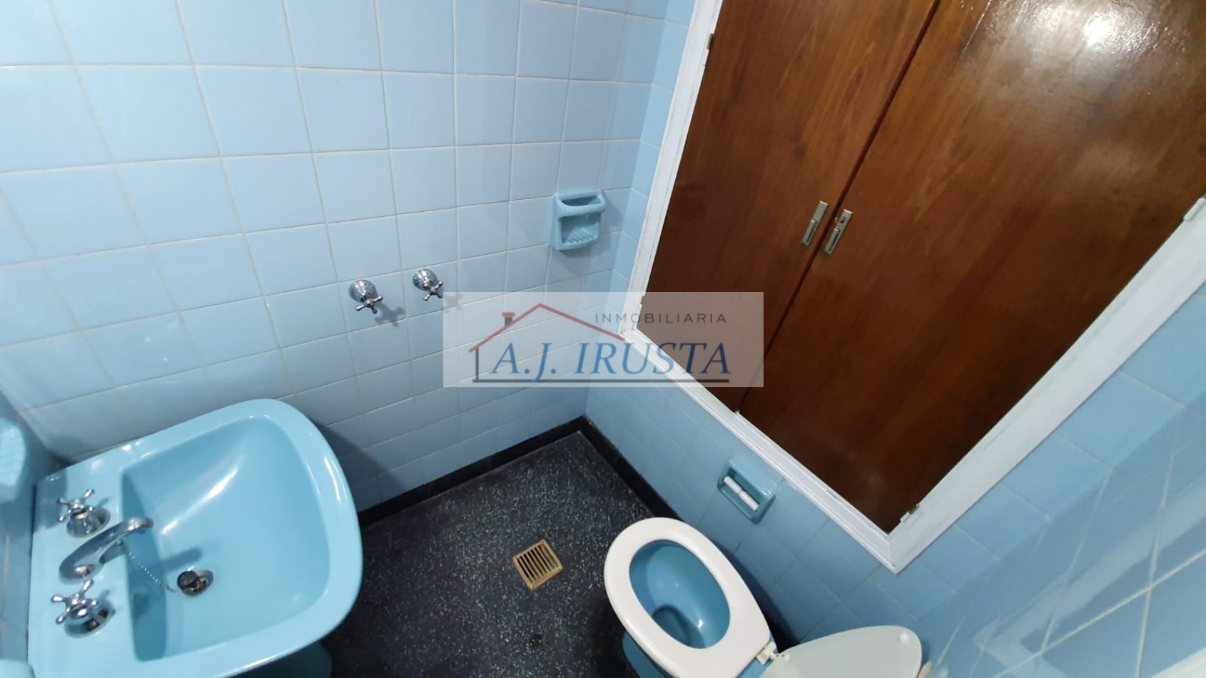 CASA 4 DORMITORIOS